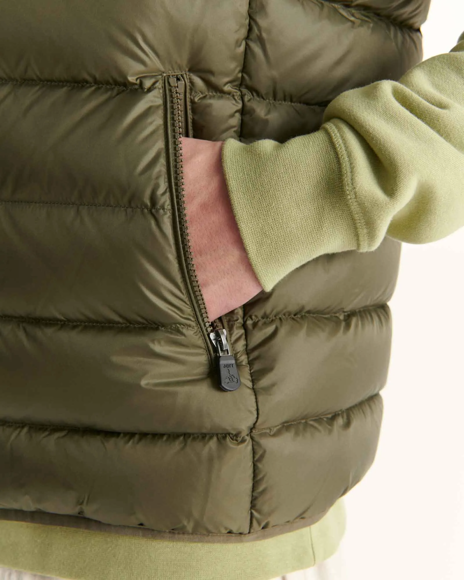 Army Sleevless down jacket Silver