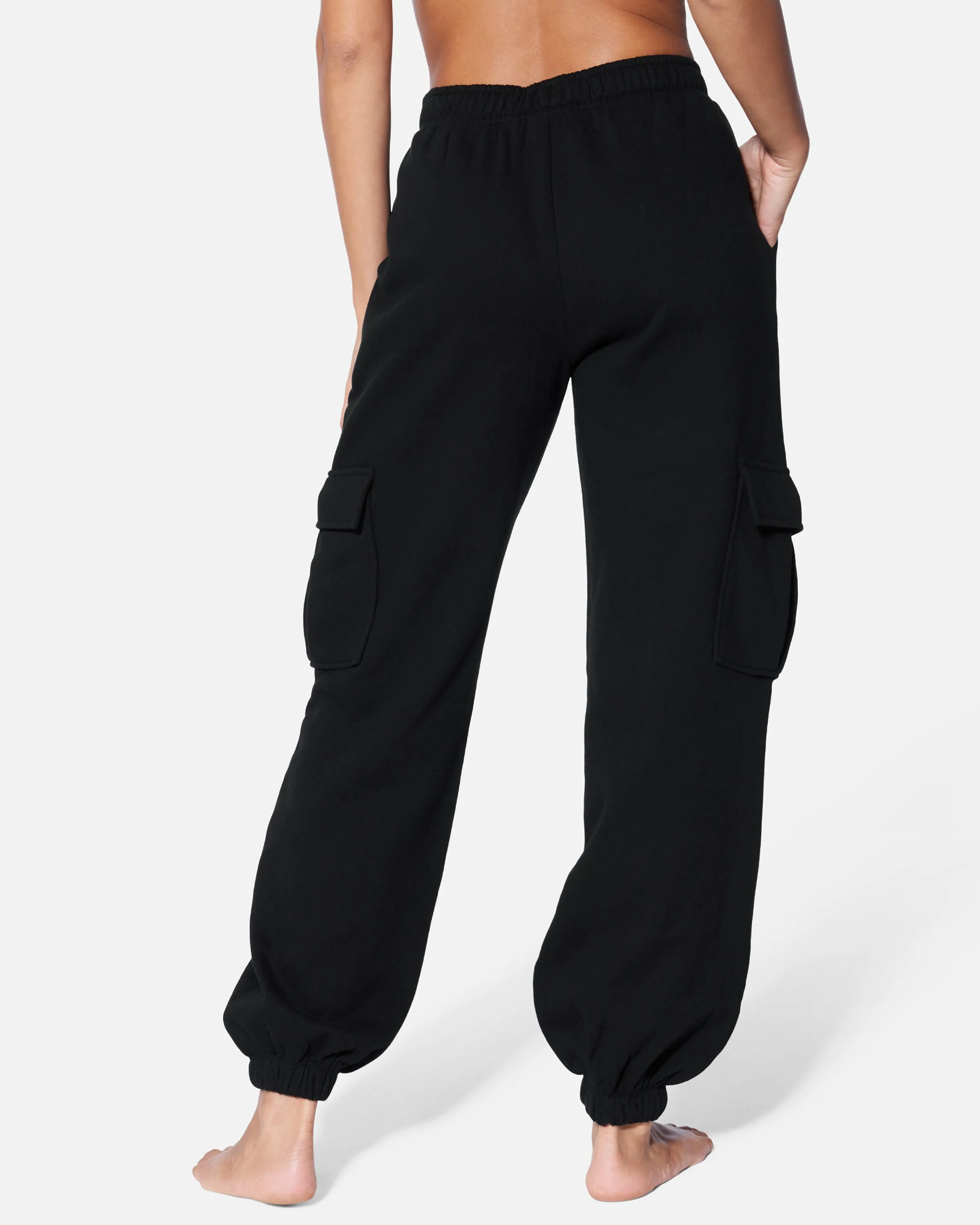 ESSENTIAL FLEECE CARGO JOGGER PANT