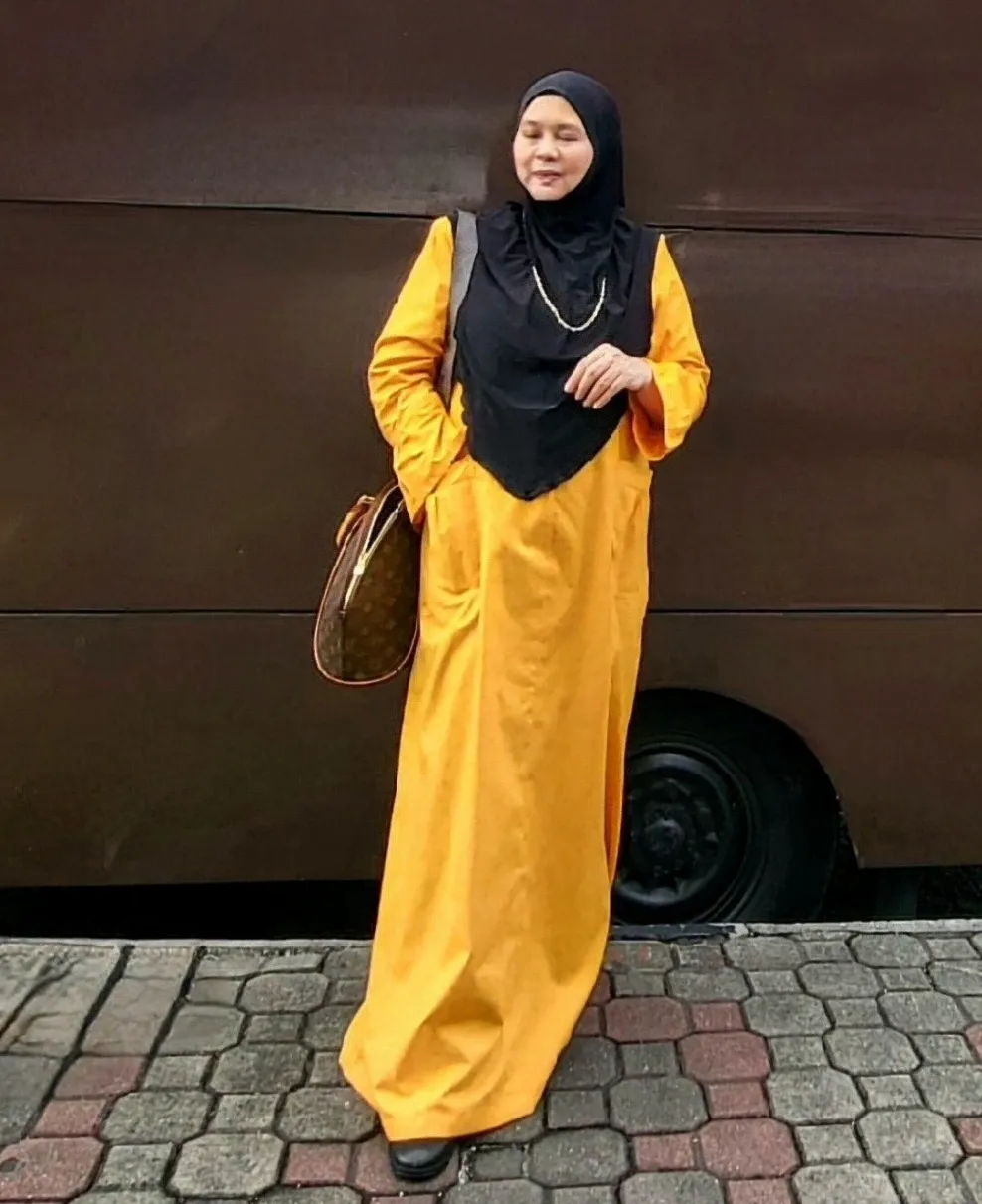 Jubah Cotton Ruffle Sleeve