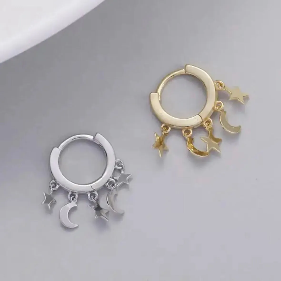 Moon & Star Fall Earrings - Gold