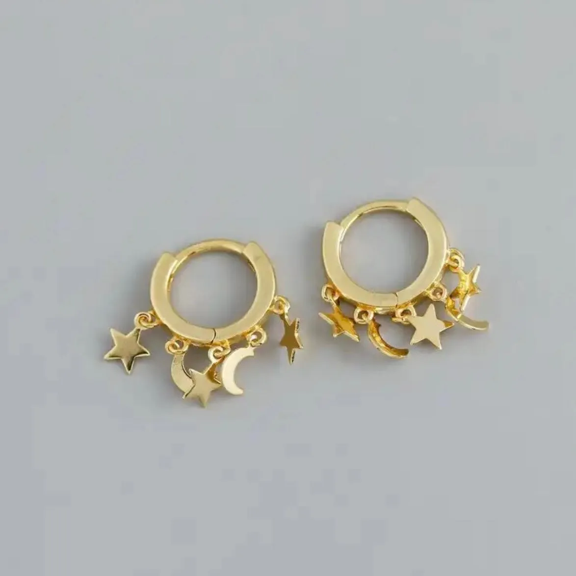 Moon & Star Fall Earrings - Gold